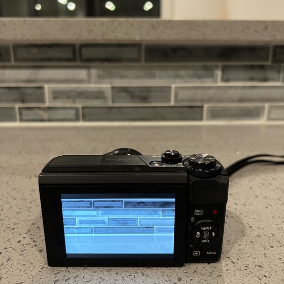 Canon PowerShot G7X Mark ll - Picture 6 of 10